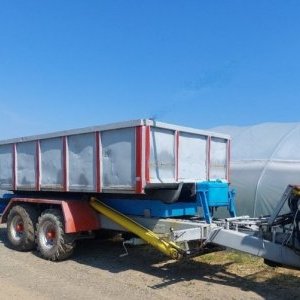 foto Traktor Anhänger Tandem Bodenhaken lade 12t Wannen 5.3m Agro