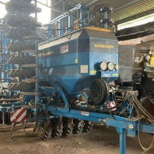 foto 8m Sämaschine 32schar 8.5t Farmet Excelent Premium 8 agro traktor